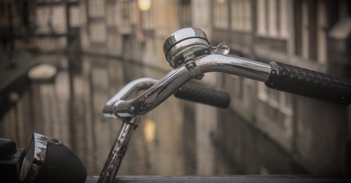 Utilizing Local Dialects to Improve Dutch Speaking Skills